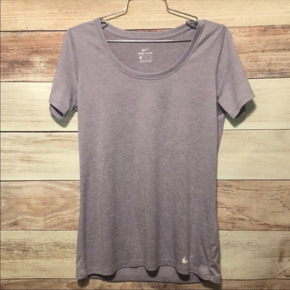 Nike Dry-Fit Woman’s S/Petite NWT Light purple tee